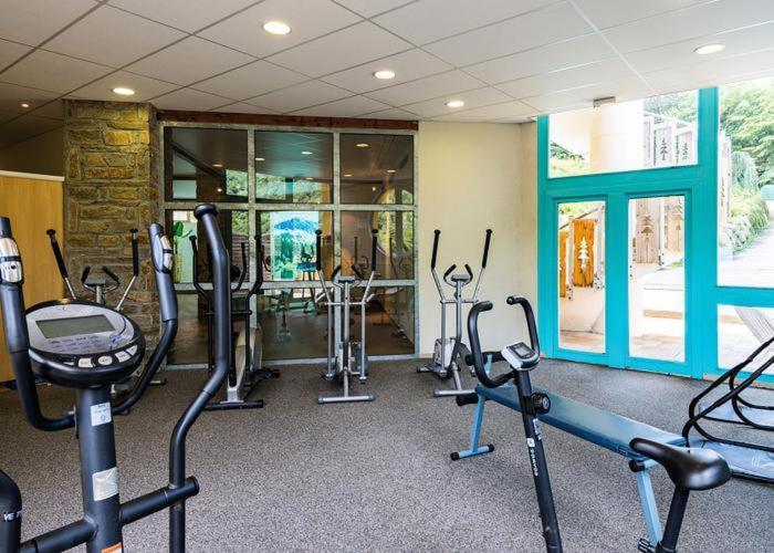 Appartement F2 Au Domaine Des 100 Lacs - Piscine - Sauna - Hammam Cauterets Eksteriør bilde