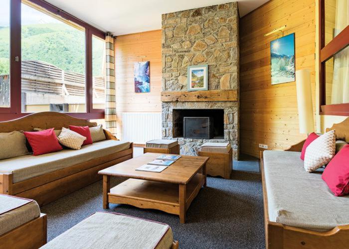 Appartement F2 Au Domaine Des 100 Lacs - Piscine - Sauna - Hammam Cauterets Eksteriør bilde