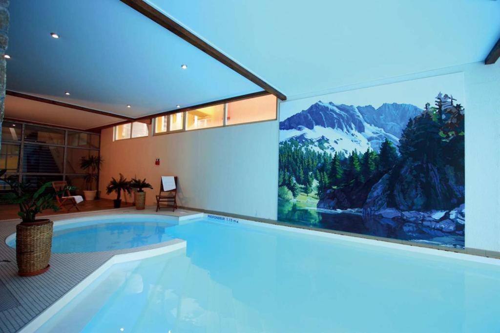 Appartement F2 Au Domaine Des 100 Lacs - Piscine - Sauna - Hammam Cauterets Eksteriør bilde